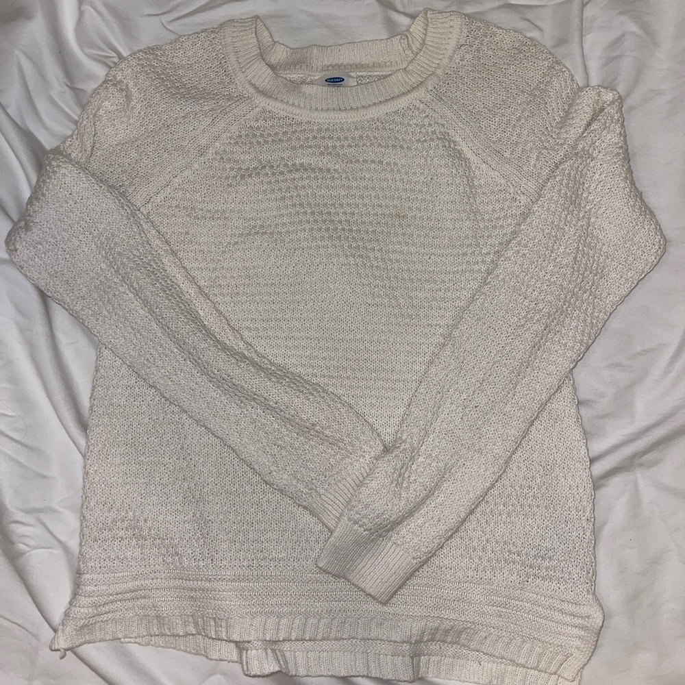 Old navy Cream sweater size M